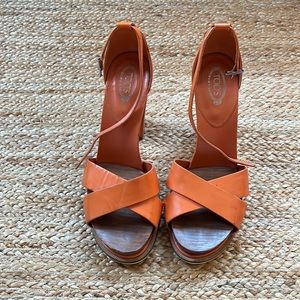 Tod’s Orange Platform Heels - EU 38/US 8